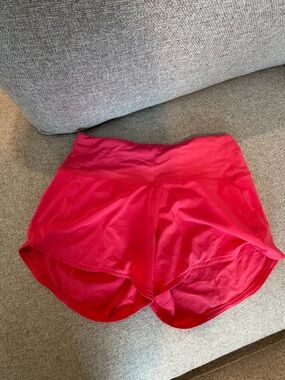 lululemon athletica Glaze Pink Speed Up High Rise Shorts 4 inches size 6 (coral)